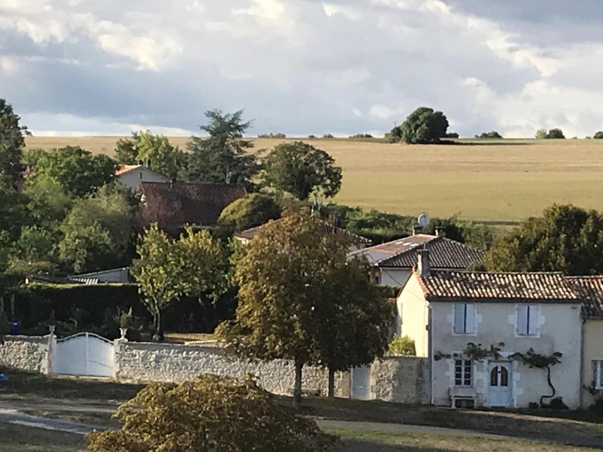 La Maison De Josephine Montignac-Charente Esterno foto