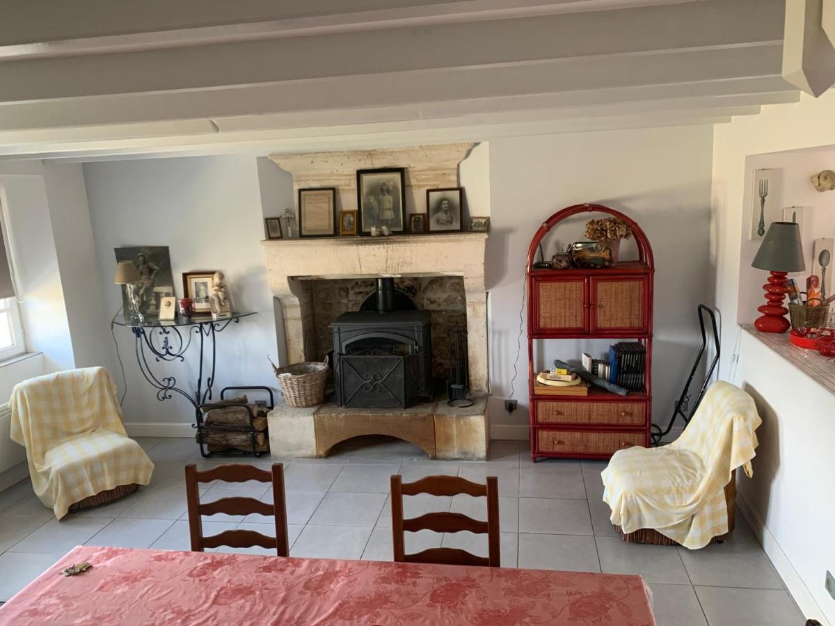La Maison De Josephine Montignac-Charente Esterno foto